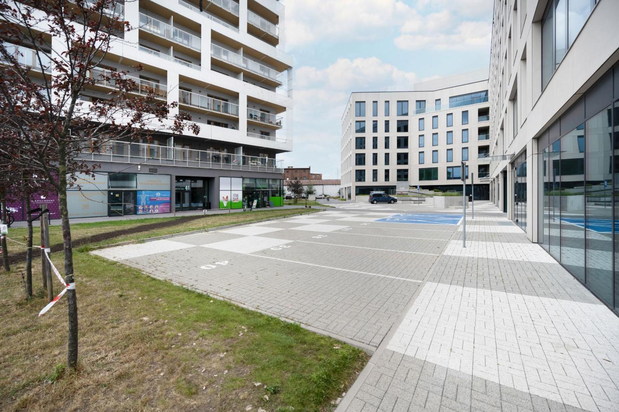 Klasyczny Apartament Z Balkonem We Wroclawiu By Noclegi Renters Exterior foto